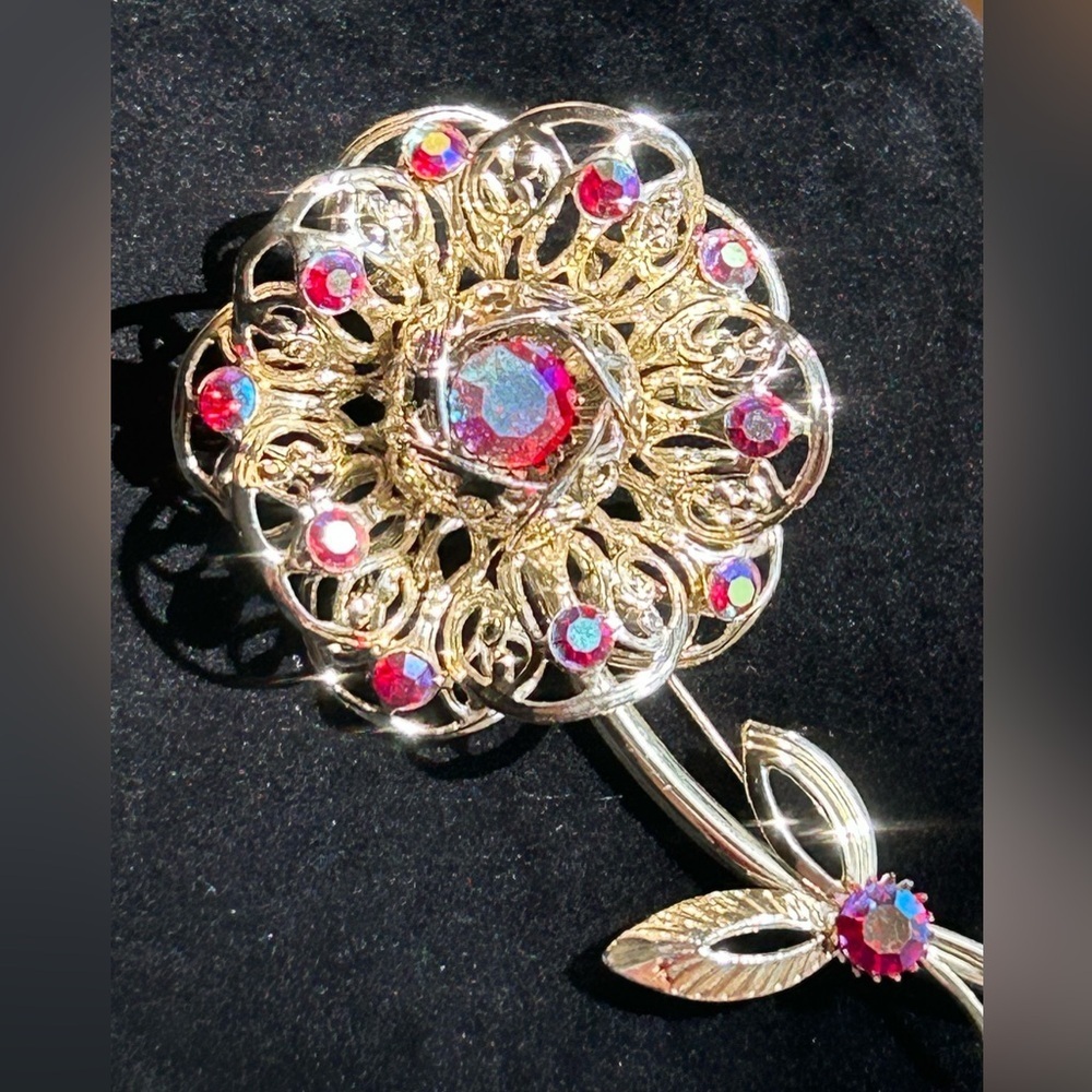 Sarah Coventry Fashion Flower Ruby Red Aurora Borealis Crystal Brooch